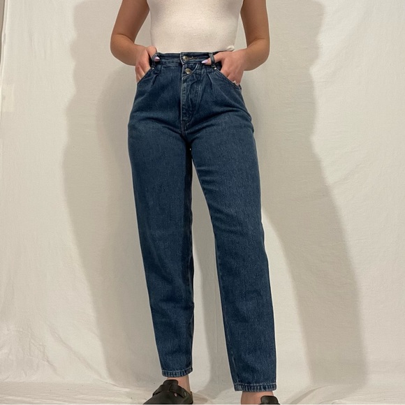 Levi’s White Tab - Picture 2 of 4